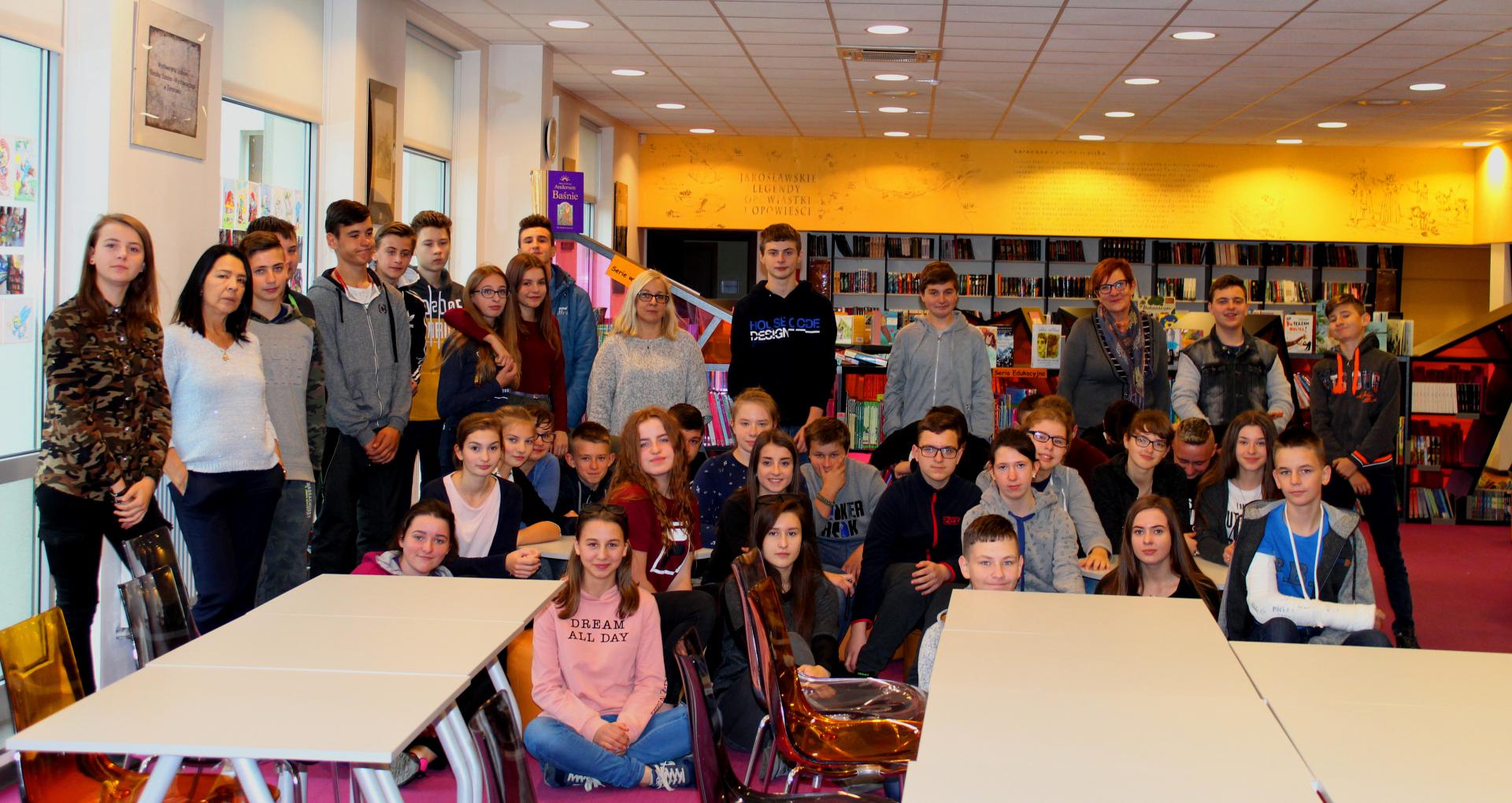 Wizyta naszych uczniów w Miejskiej Bibliotece Publicznej w Jarosławiu