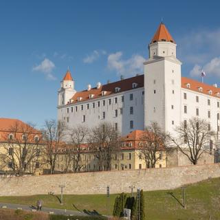 Návšteva historického múzea – Bratislavský hrad - Uhorsko v stredoveku