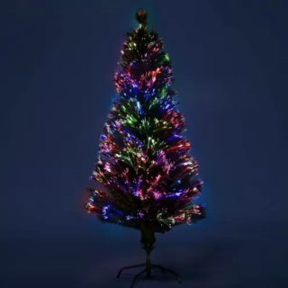 Rozsvietenie vianočného stromčeka na internáte