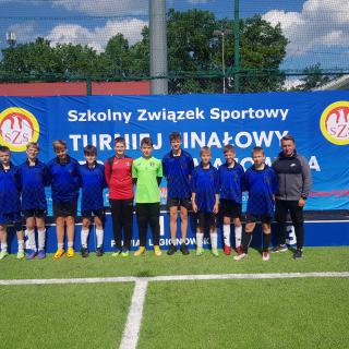 Reprezentacja  szkoły SP 1 Radzymin chłopców zajęła VI miejsce na Mazowszu w turnieju piłki nożnej