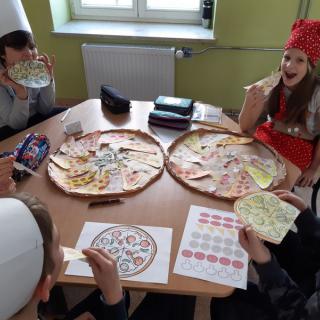 Międzynarodowy Dzień Pizzy w świetlicy szkolnej