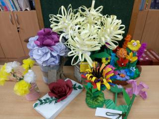 Wyniki międzyszkolnego konkursu plastycznego „Kwiaty dla nauczyciela” 